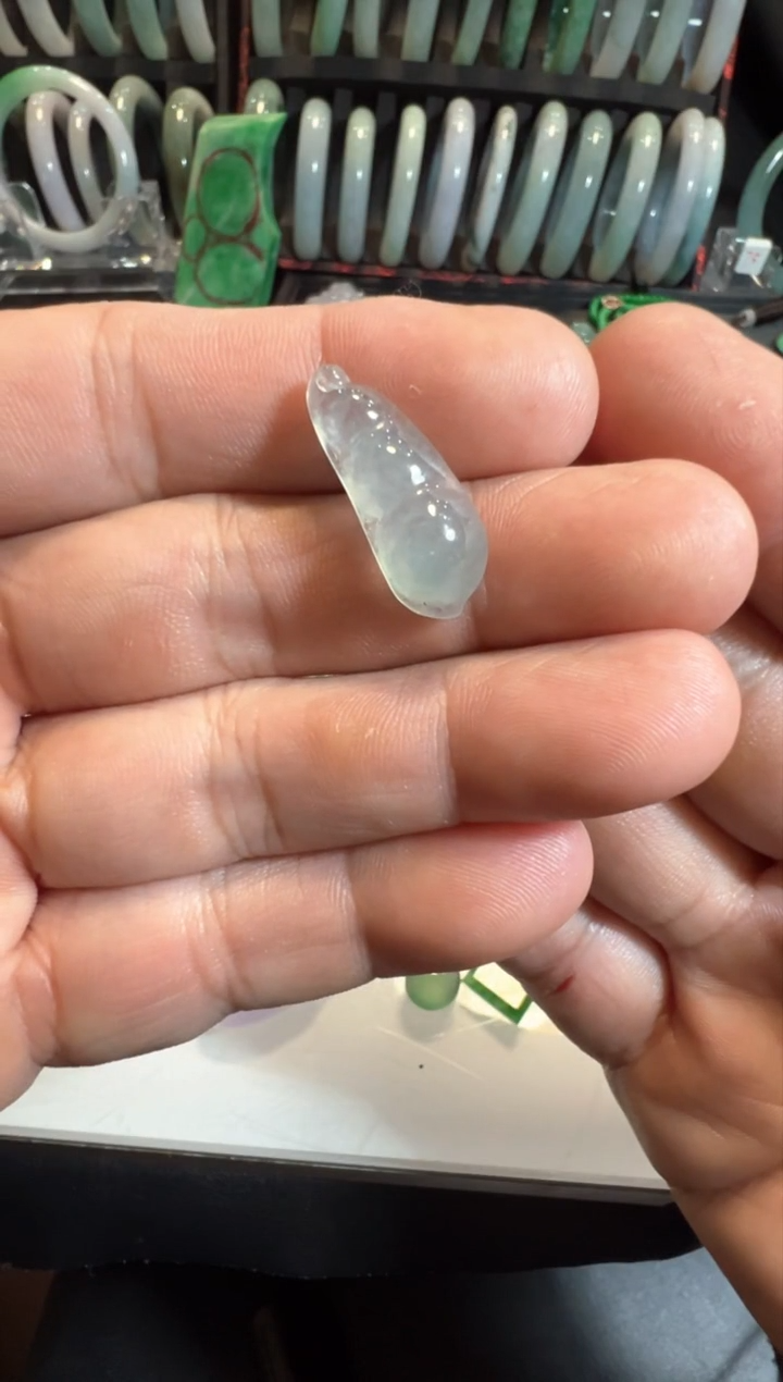 【闪购商品】翡翠挂件未镶嵌福豆