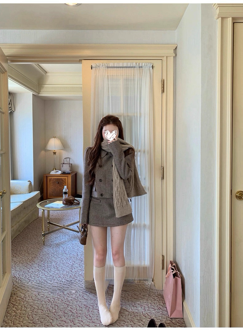 【巴恩日记】法式千鸟格娃娃领短外套半身裙女秋季两件套装