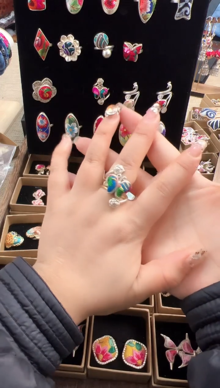 【闪购商品】织绣民族风老绣饰品504