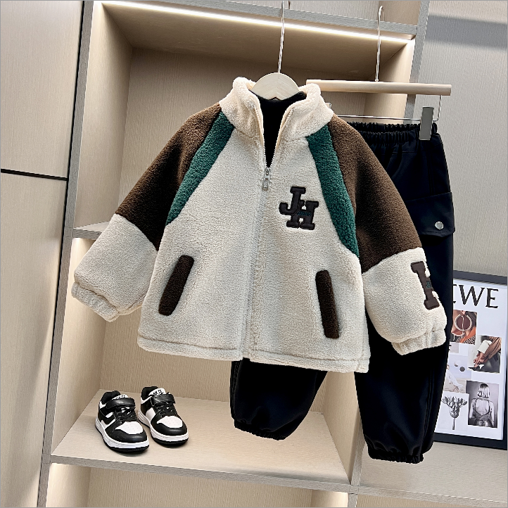 2025年秋冬新款儿童毛毛外套百搭韩版时尚XJ102卡其色