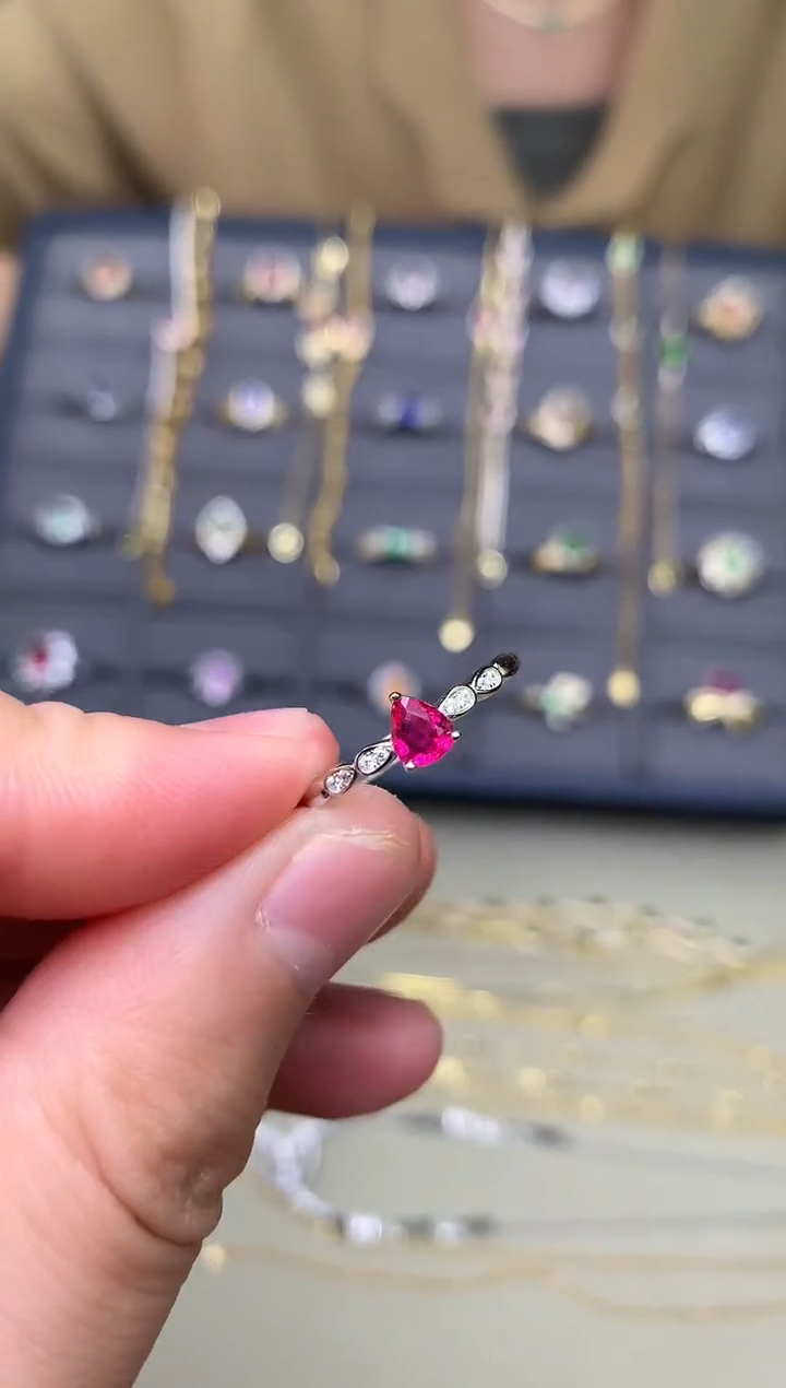 银S925镶嵌戒指红宝石戒指