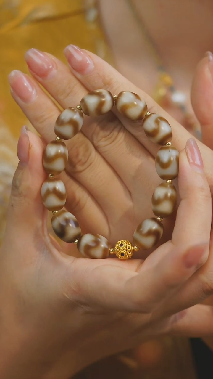 【闪购商品】玛瑙/玉髓手串未镶嵌多样性发其一