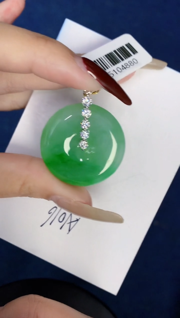 【闪购商品】翡翠颈饰18K金镶嵌0000000000