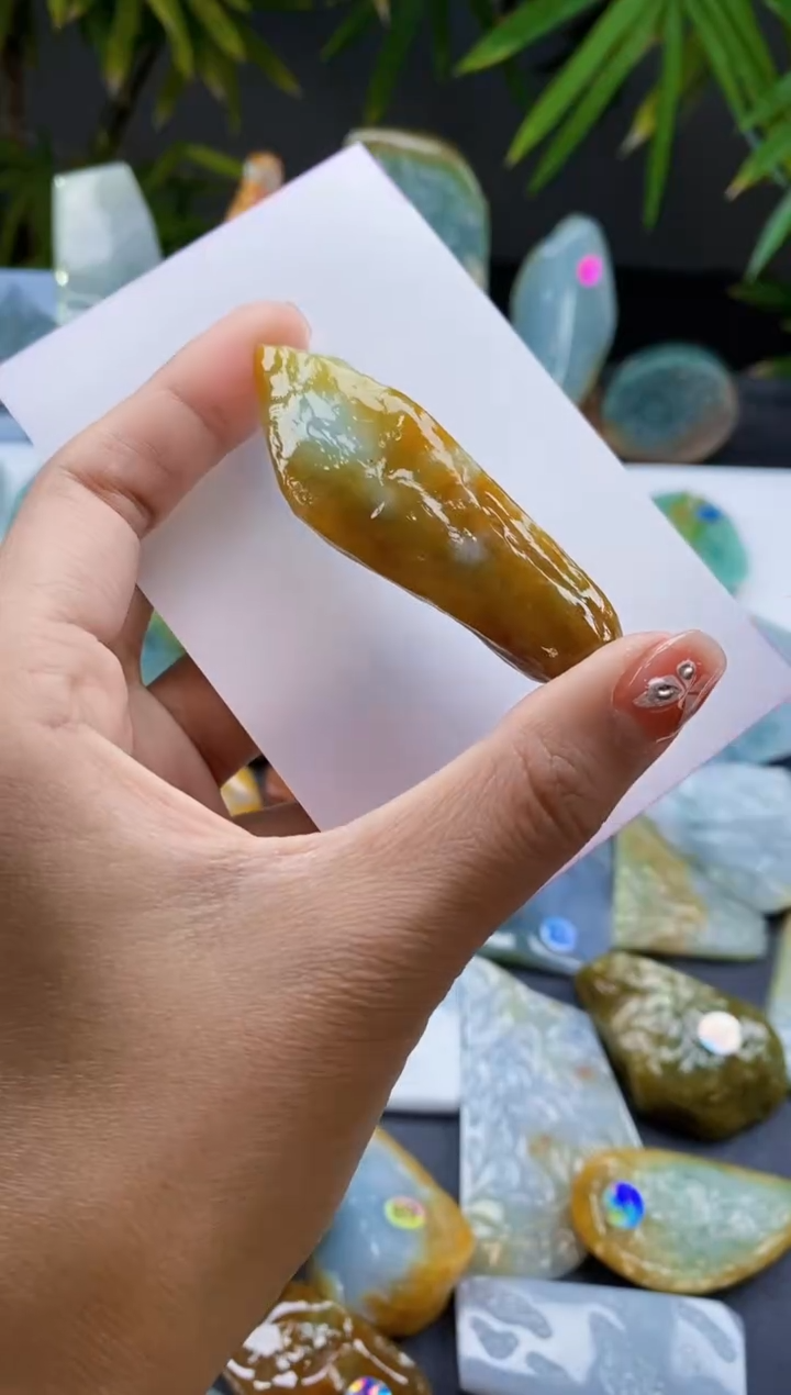 【闪购商品】定制翡翠未镶嵌翡翠