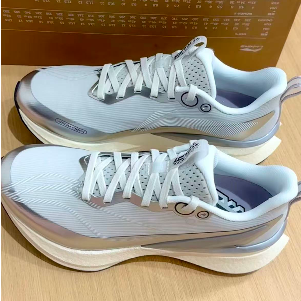 【秋冬赤兔8PRO】李宁女款 |防滑防泼水耐磨专业运动鞋ARPV016