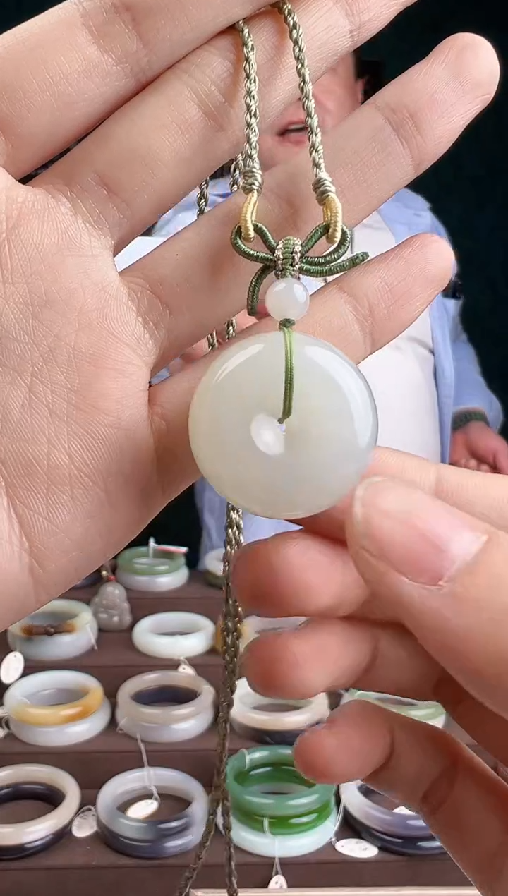 【闪购商品】和田玉颈饰未镶嵌多样性发货 拍一单发一个