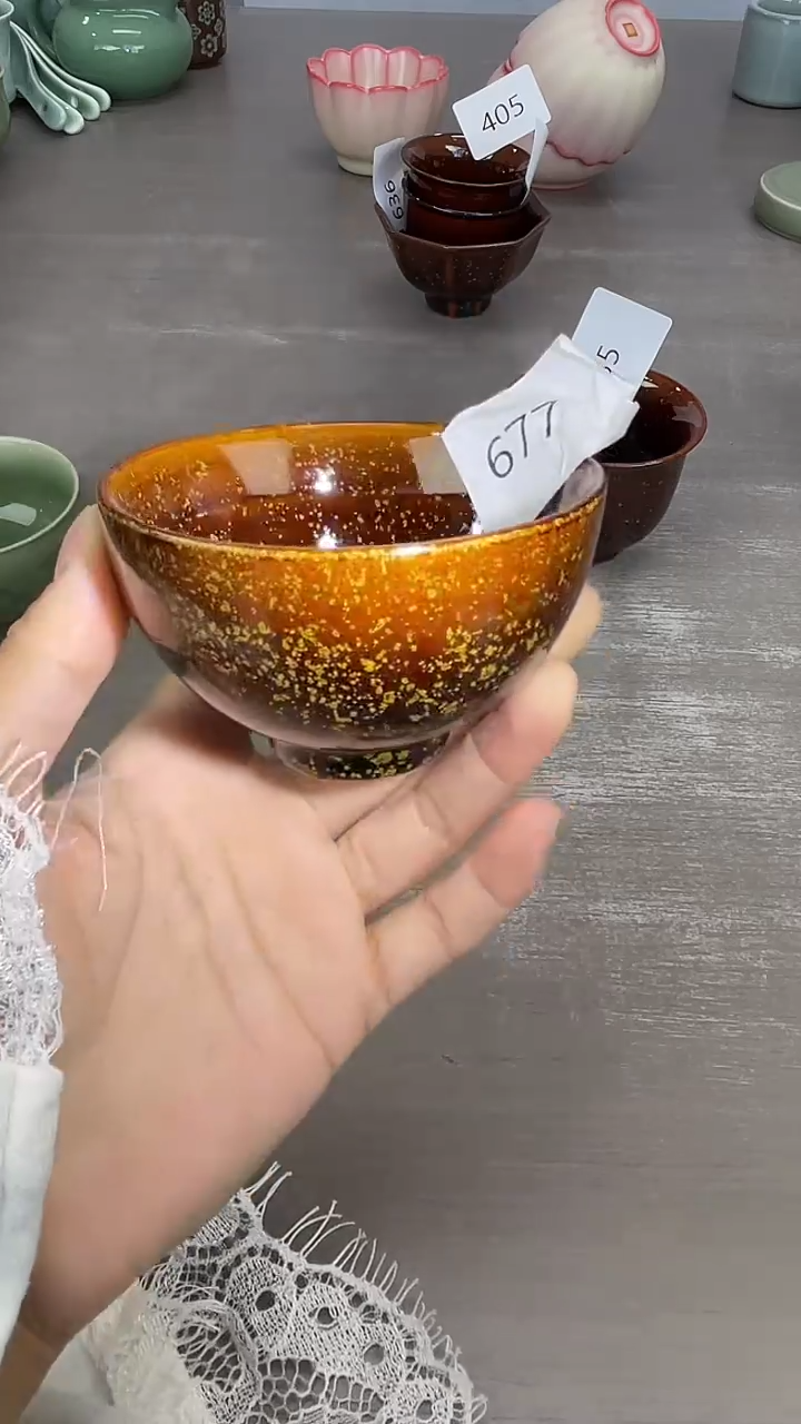 青瓷仓储福利清仓677