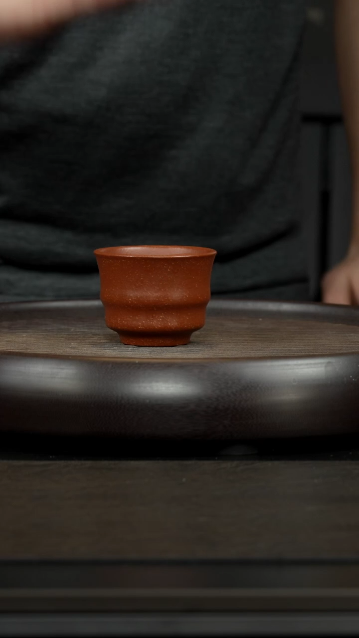 【闪购商品】紫砂茶杯手磨红降坡   手握杯