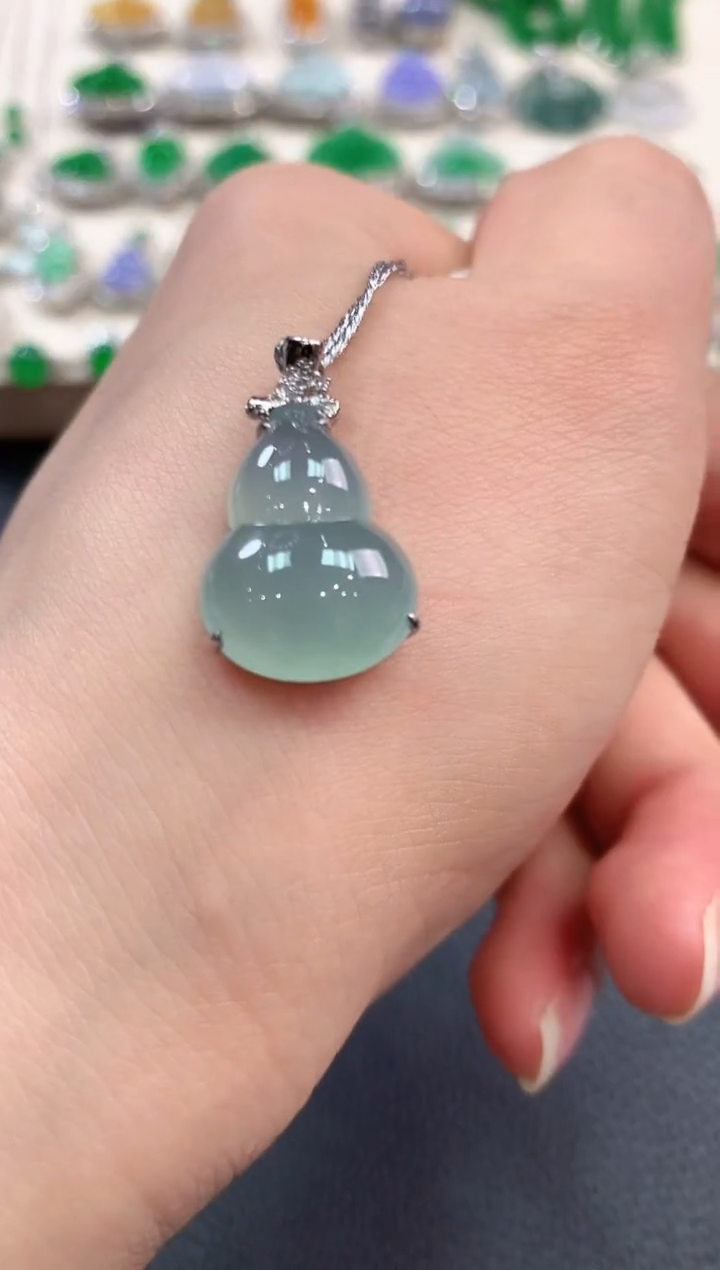 【闪购商品】翡翠吊坠(不含链)18K金镶嵌b13        