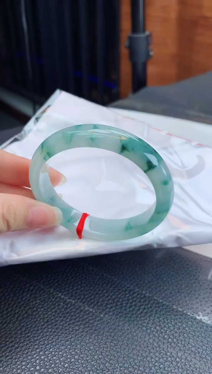 【闪购商品】翡翠手镯未镶嵌缅甸天然翡翠A货手镯