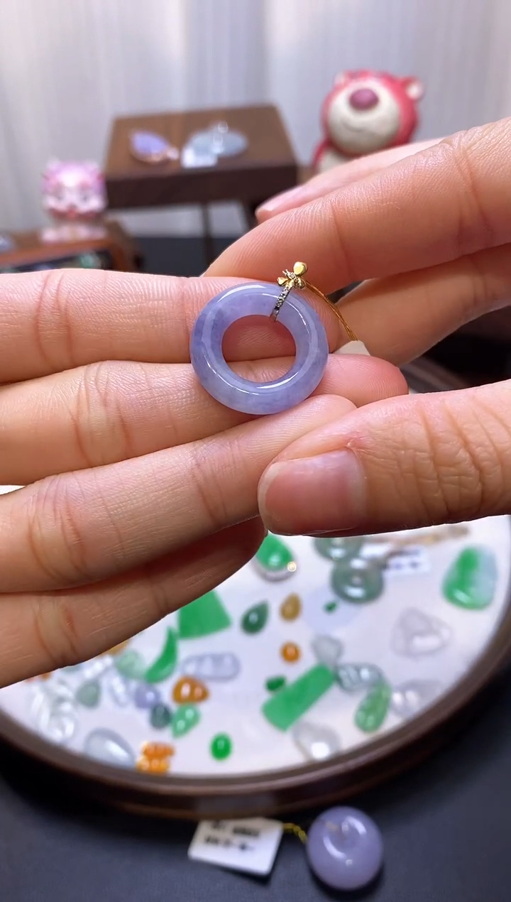 【闪购商品】翡翠颈饰18K金镶嵌甜甜圈