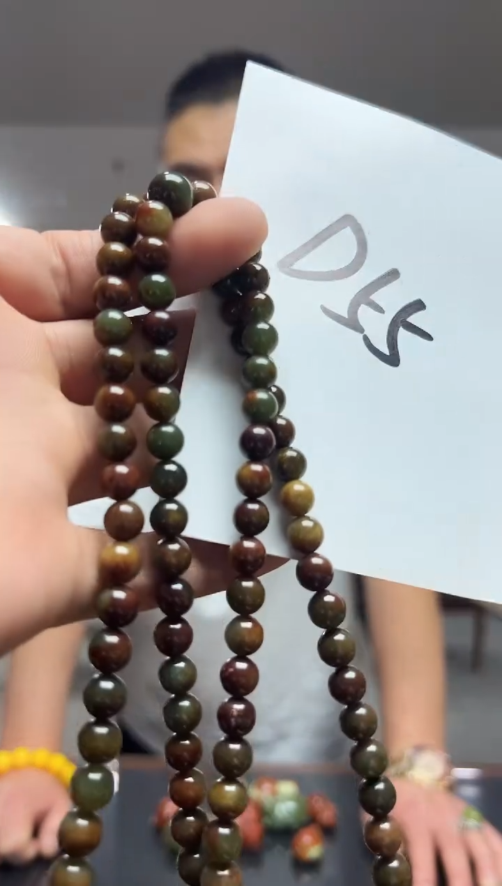 未镶嵌透闪石质玉挂件108 粒-多样性发货其中发一