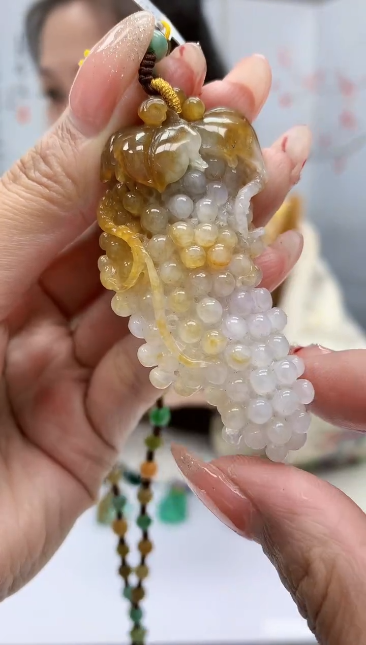 【闪购商品】定制翡翠未镶嵌4989mm-毛货挂件