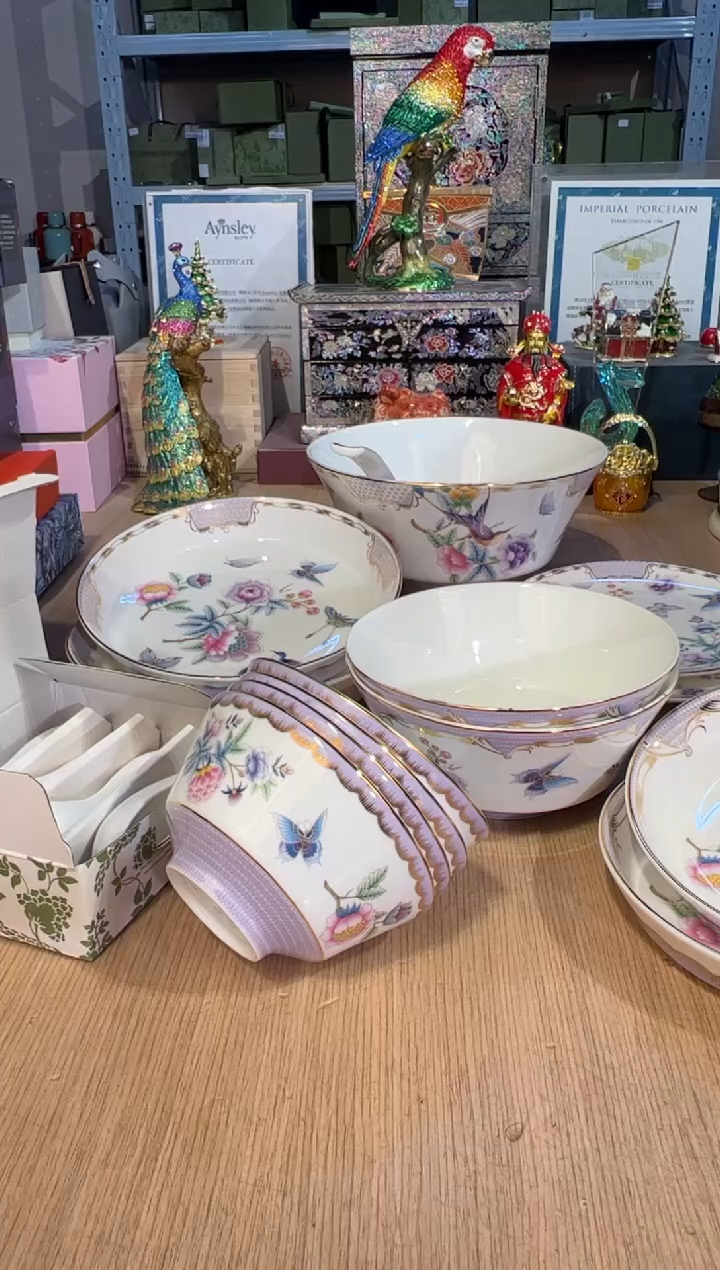 【闪购商品】杯226舒曼蝴蝶曲餐具套装（2.9）