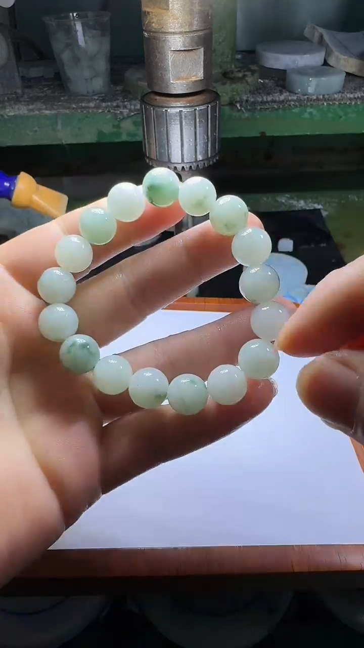 未镶嵌手链翡翠大*?发一条
