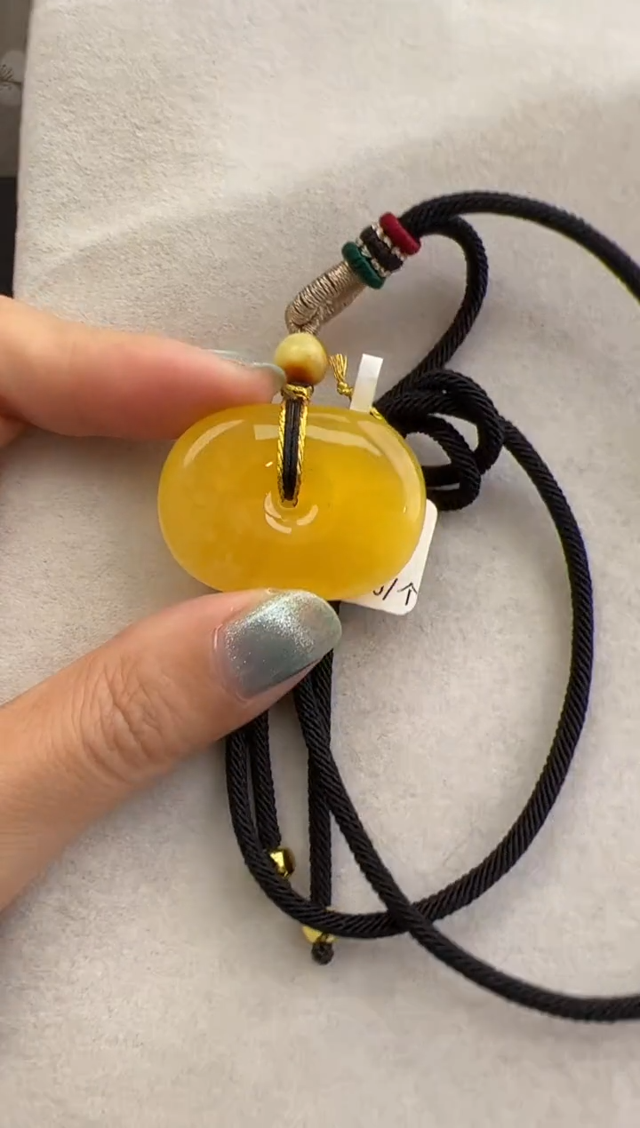 【闪购商品】琥珀裸石未镶嵌10215132-吊坠