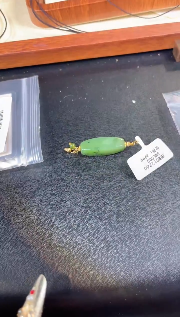 吊坠(不含链)银S925镶嵌和田玉多样性发其一孤品默认微瑕