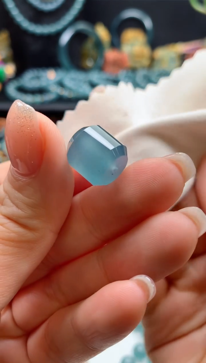 【闪购商品】翡翠颈饰未镶嵌0045346171