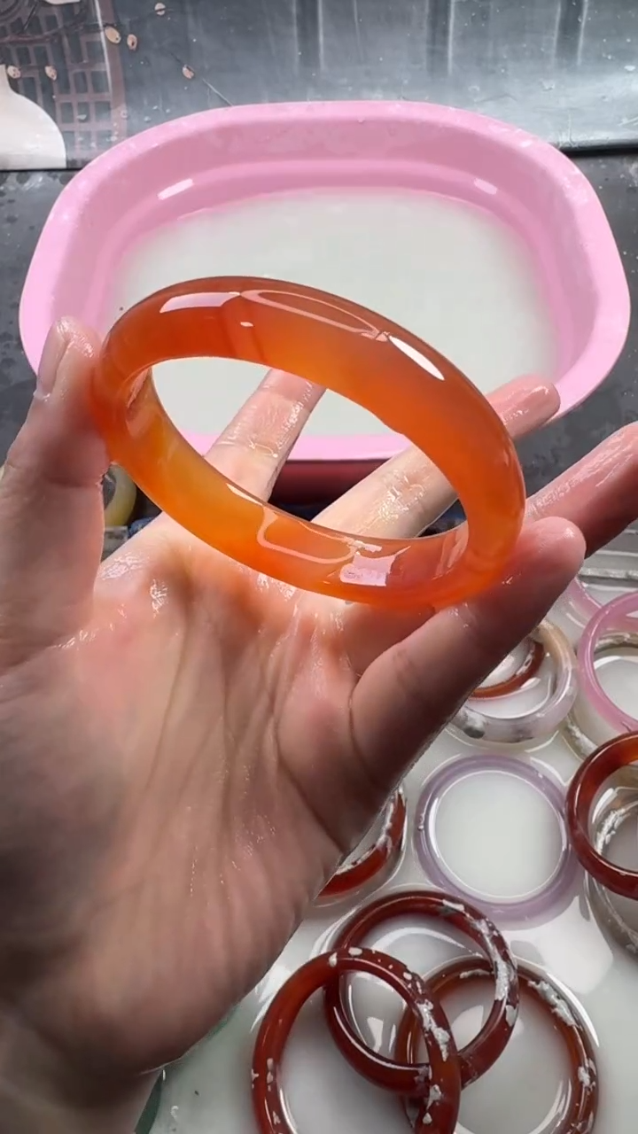 【闪购商品】玛瑙/玉髓手镯未镶嵌38 61