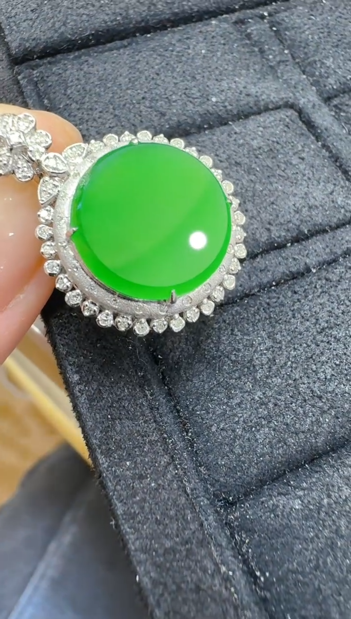 翡翠18K金镶嵌吊坠(不含链)多样性团购发一件