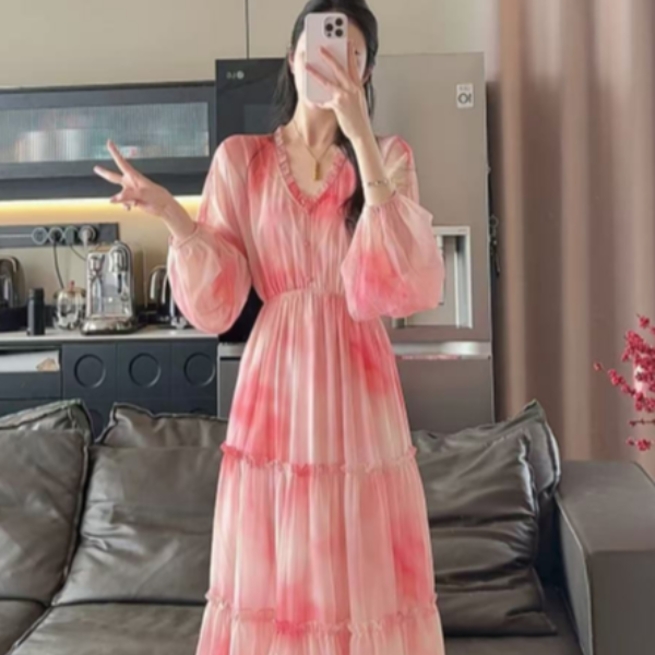 （雅雅）【锦鲤红】温柔风V领气质甜美仙女连衣裙 25018