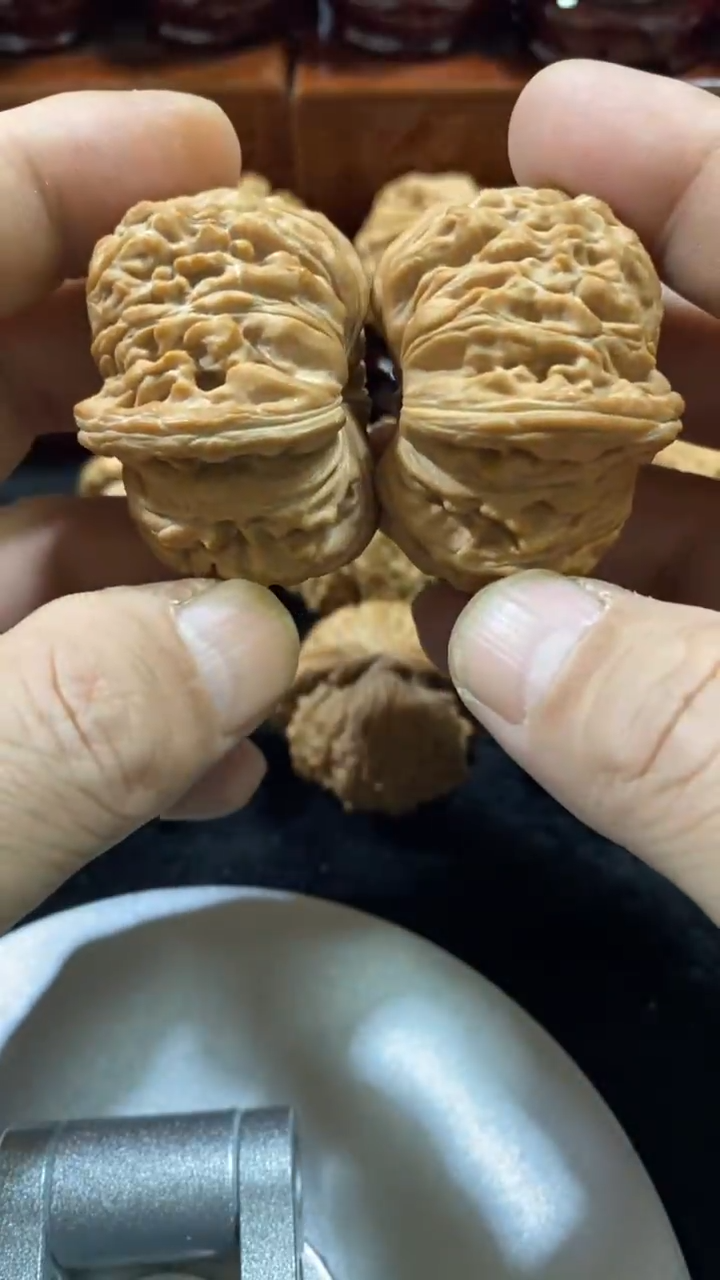 【闪购商品】文玩核桃把件无修四座楼拱桥楼200