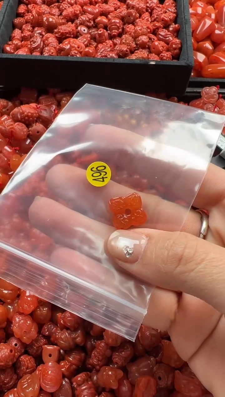 【闪购商品】南红玛瑙颈饰未镶嵌1