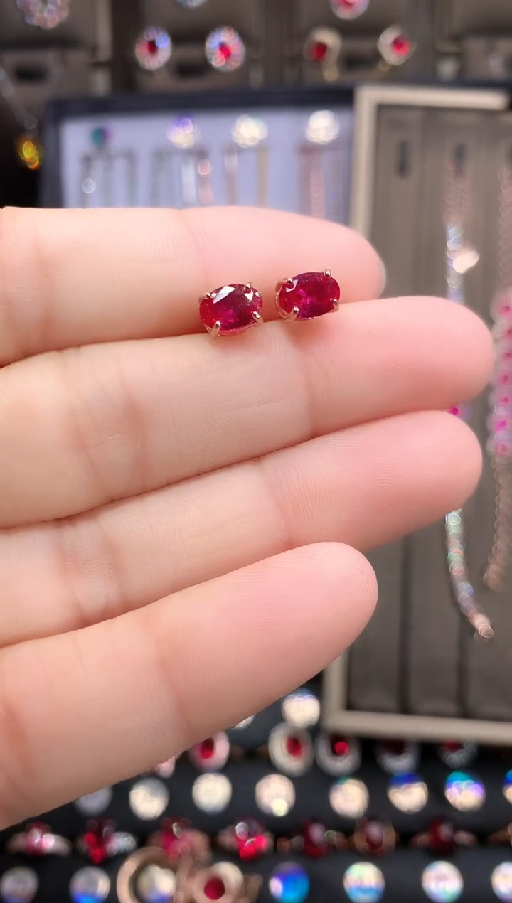 【闪购商品】红宝石耳饰银S925镶嵌玫瑰金5.7