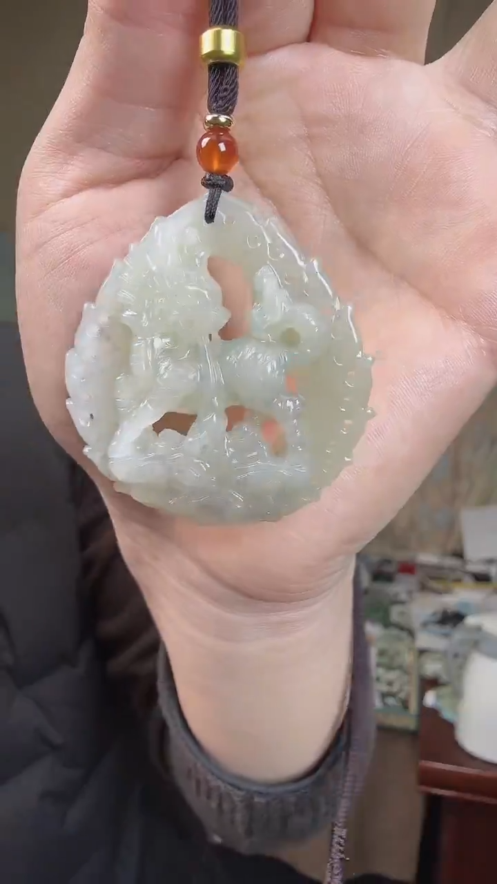 颈饰未镶嵌和田玉.