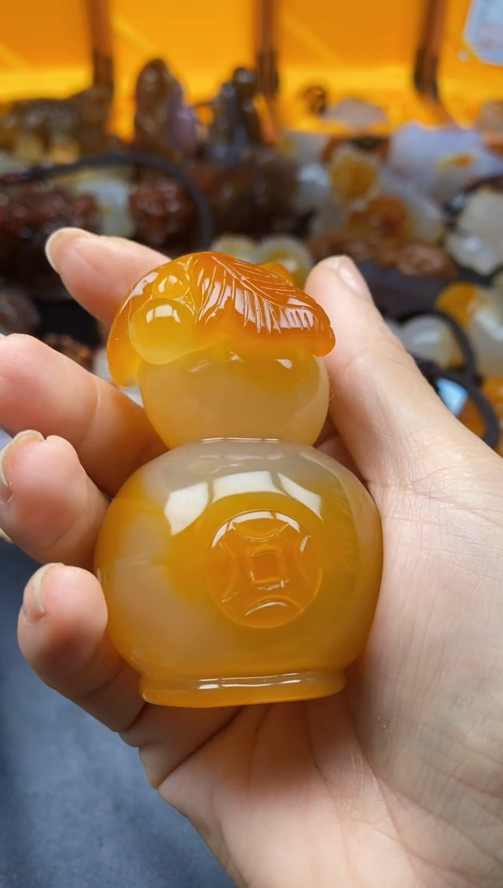 未镶嵌1玛瑙/玉髓清**语ll