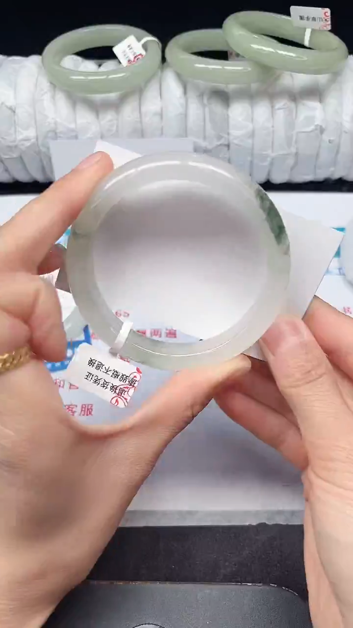 未镶嵌手镯石英质玉145-58/59