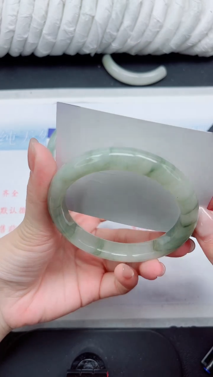 【闪购商品】石英质玉手镯未镶嵌296-61.8