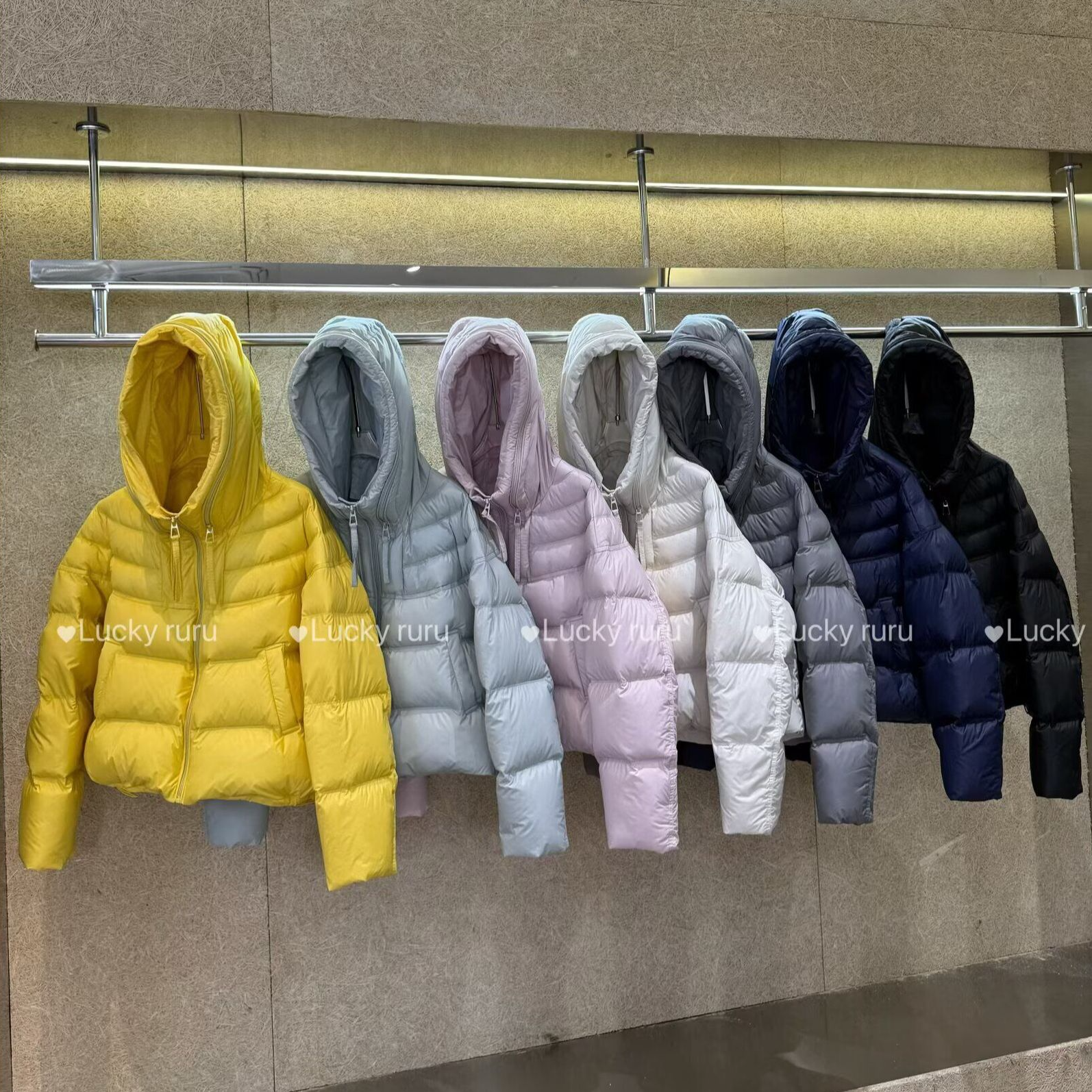 “斗篷小泡芙”冬季新款连帽羽绒服女2025新品保暖加厚外套