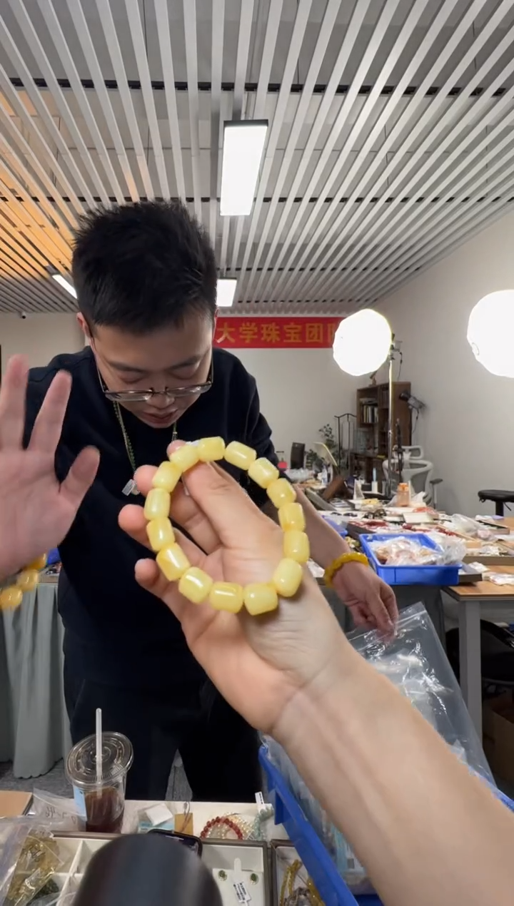 【闪购商品】蜜蜡手串未镶嵌蜜蜡手串