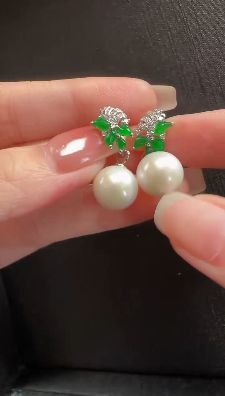 【闪购商品】翡翠耳饰18K金镶嵌937随形一个