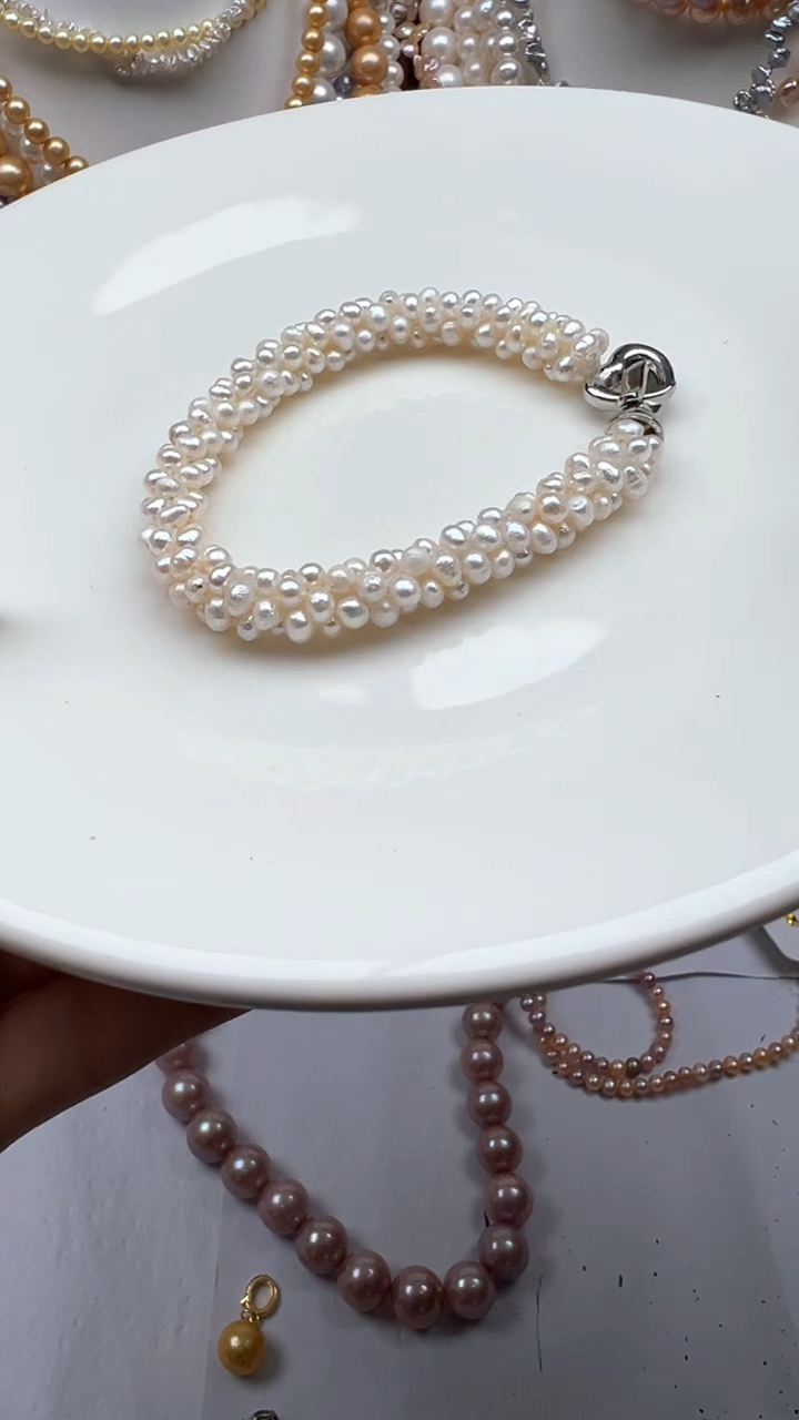 淡水珍珠未镶嵌颈饰1