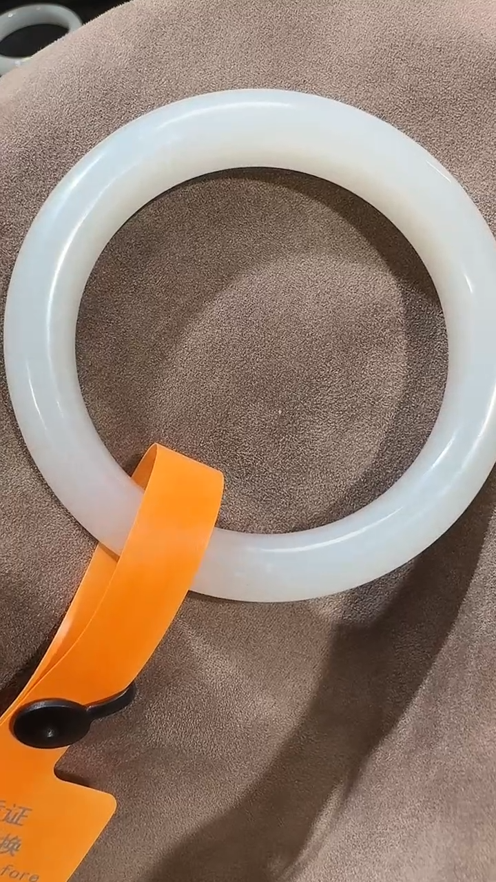 【闪购商品】和田玉手镯未镶嵌1027 白玉镯子