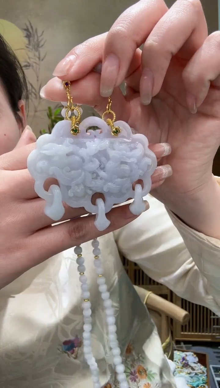 【闪购商品】翡翠颈饰未镶嵌吊坠