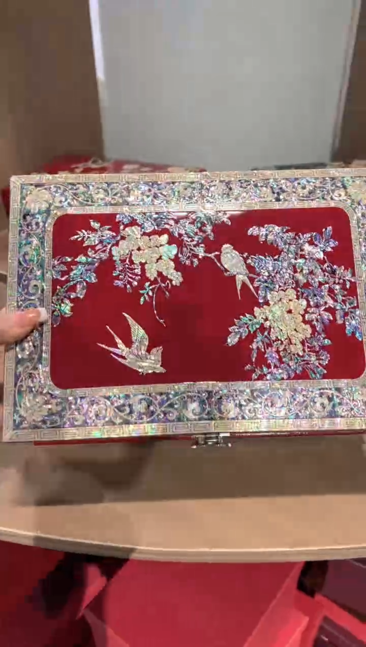 【闪购商品】按扣绒布底·弘贝雅螺钿漆器文化馆