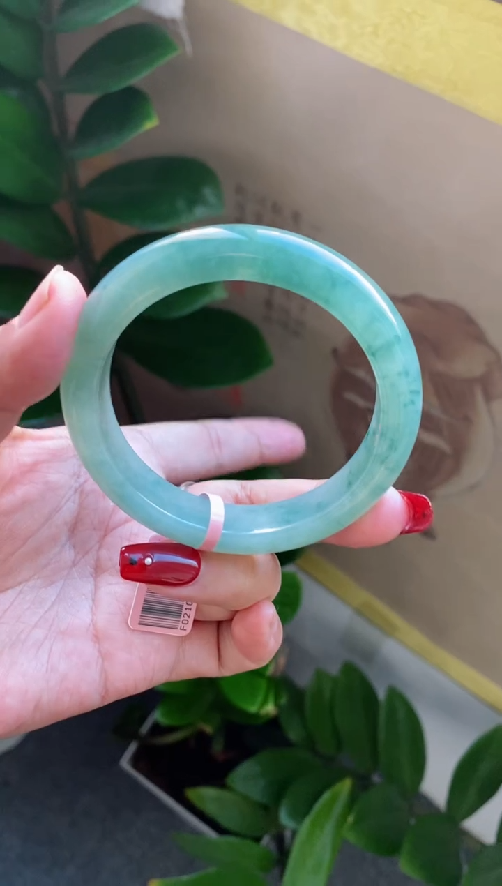 【闪购商品】翡翠手镯未镶嵌（冰胶湖水绿）19号