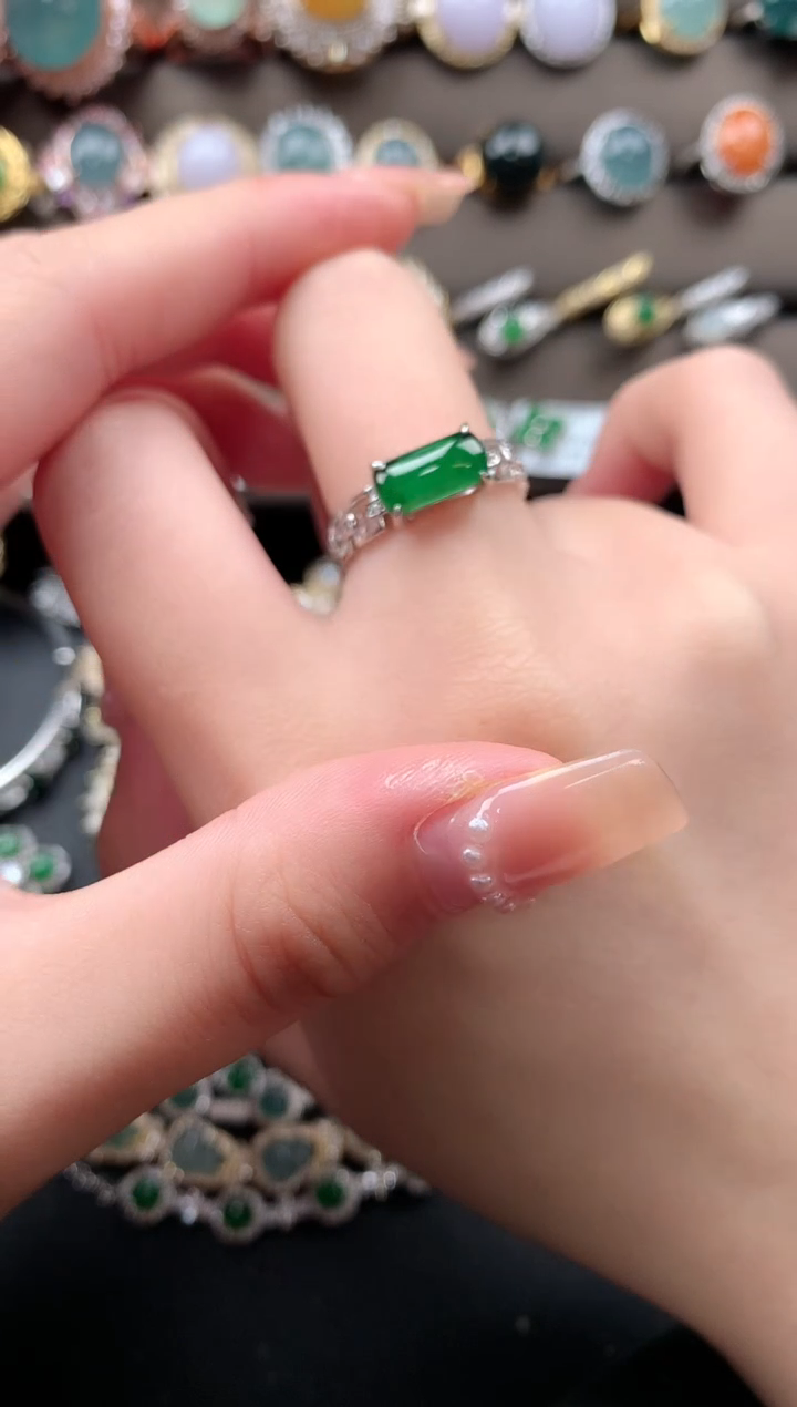 【闪购商品】翡翠戒指银S925镶嵌5124124