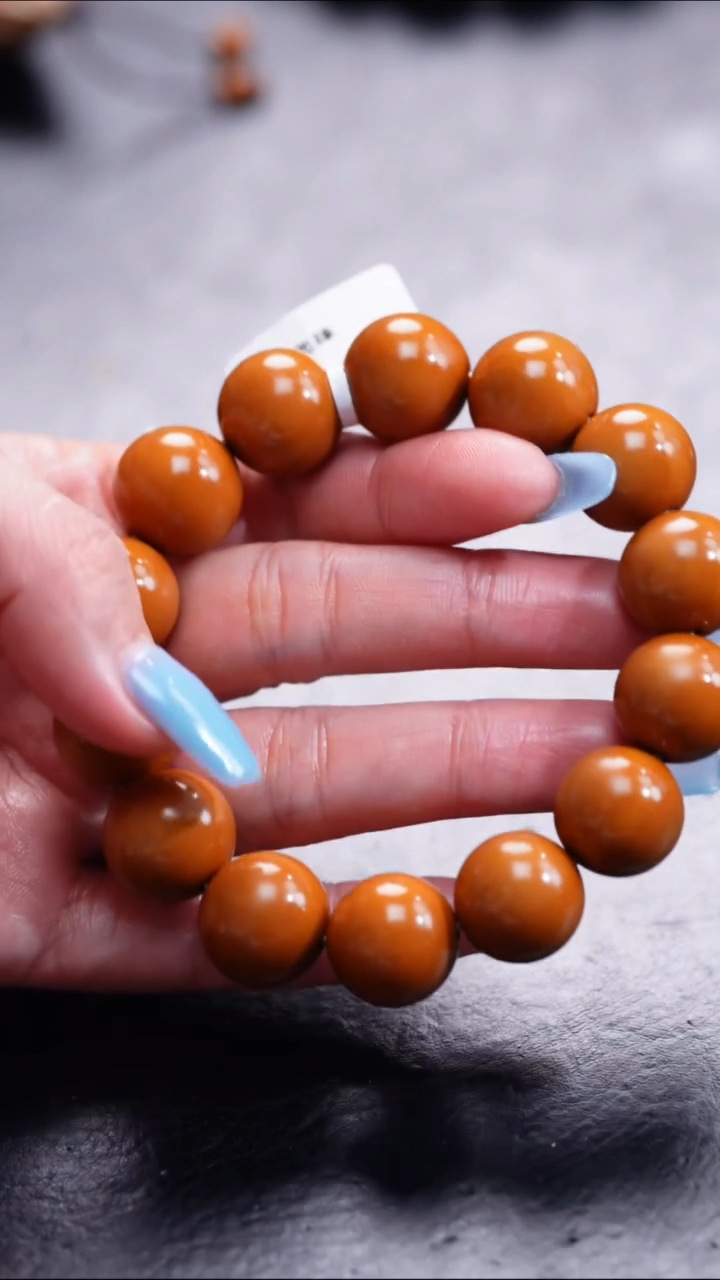 【闪购商品】橄榄核吊坠橄榄核