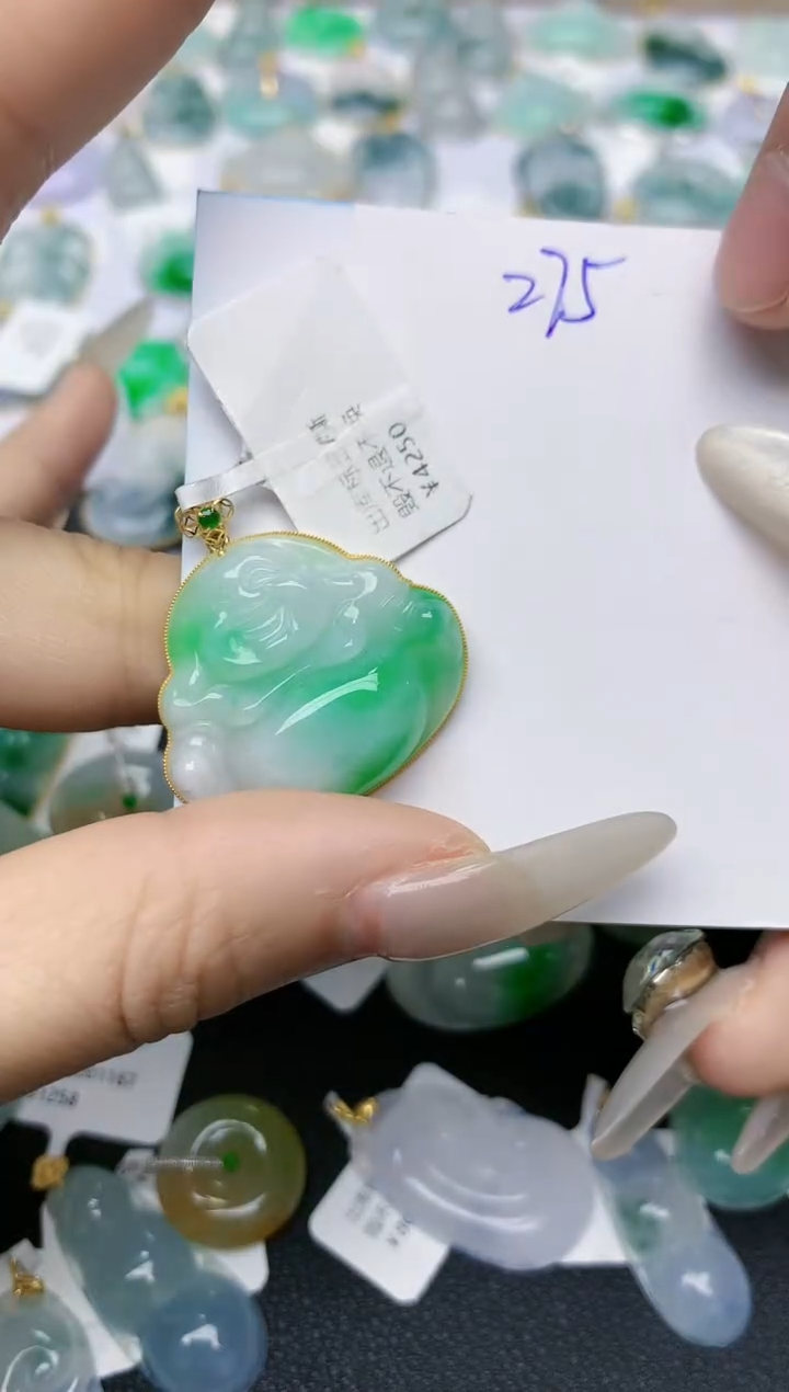 【闪购商品】翡翠颈饰18K金镶嵌天然翡翠A货