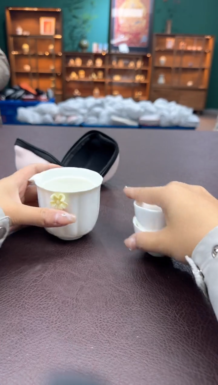 【闪购商品】摆件瓷SC1111111111
