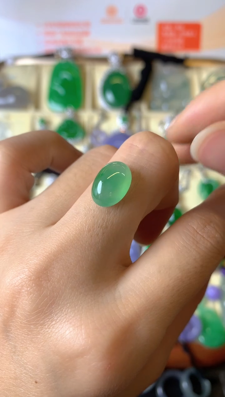 【闪购商品】定制翡翠未镶嵌1裸玉（客户意向镶嵌）