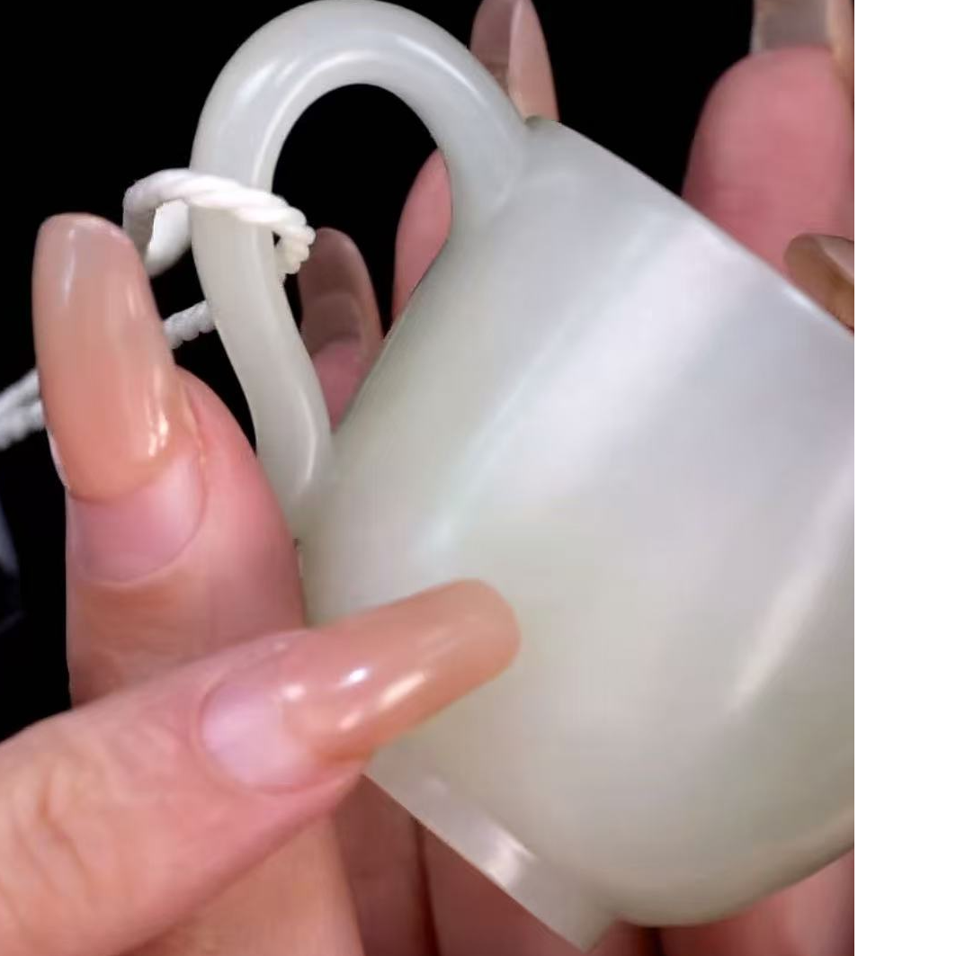 清代和田玉杯 1 