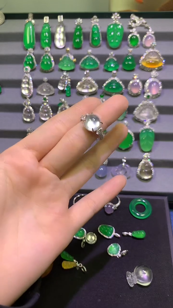 银S925镶嵌石英质玉戒指1