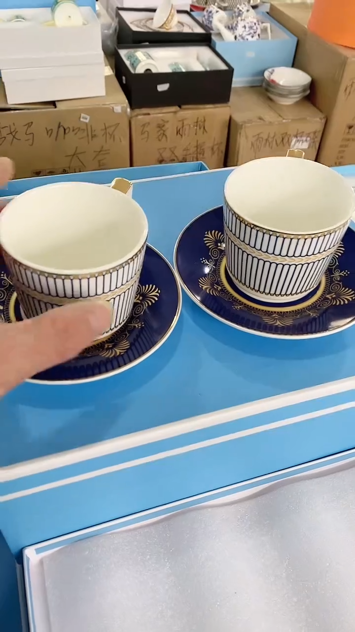 瓷片锅碗瓢盆一件不留@@1