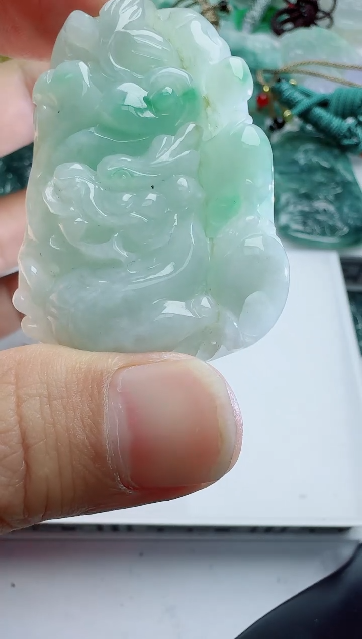 【闪购商品】翡翠吊坠(不含链)未镶嵌1