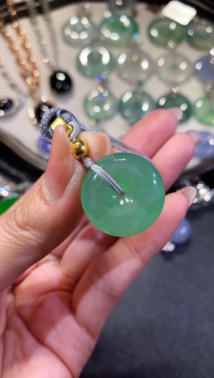 【闪购商品】翡翠吊坠(不含链)未镶嵌48无鉴赏多样性发货一件